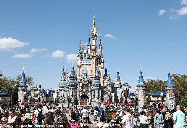 Смерть у Disney World: чоловік помер після поїздки на атракціоні Смерть у Disney World: чоловік помер після поїздки на атракціоні