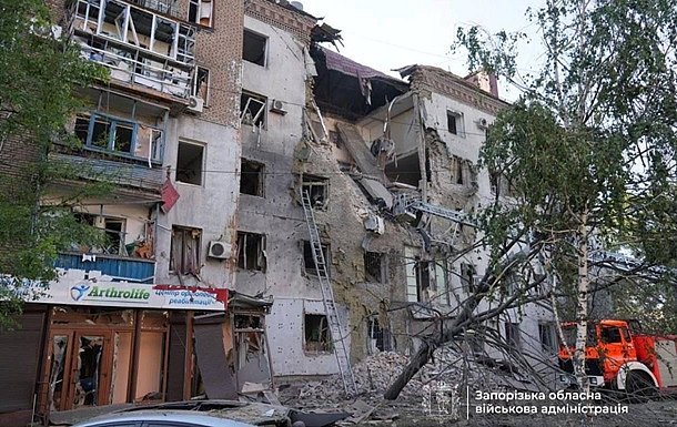 Удар по Запорожью: два человека погибли, есть пострадавшие Удар по Запорожью: два человека погибли, есть пострадавшие