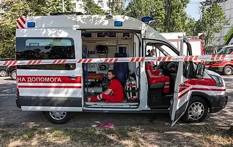 Армія РФ завдала удару по Миколаївській області - постраждала жінка Армія РФ завдала удару по Миколаївській області - постраждала жінка
