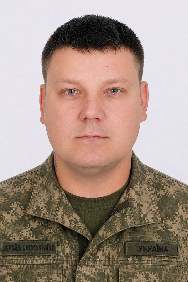 У Вознесенську попрощаються із загиблим на Донецькому напрямку військовим У Вознесенську попрощаються із загиблим на Донецькому напрямку військовим