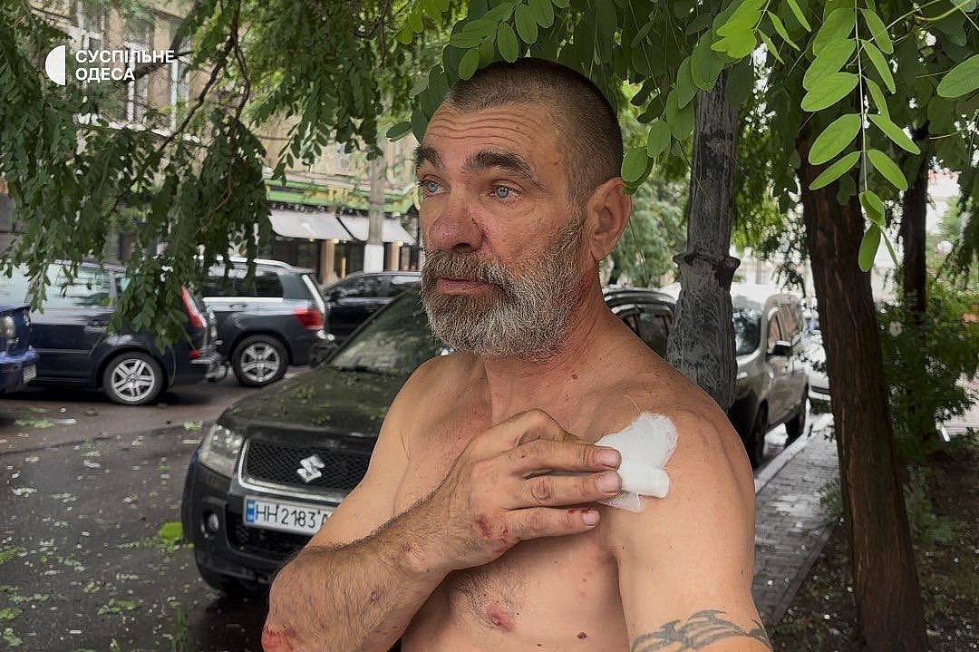 В центре Одессы после российского удара поврежден жилой дом и есть раненые. ОБНОВЛЕНО В центре Одессы после российского удара поврежден жилой дом и есть раненые. ОБНОВЛЕНО