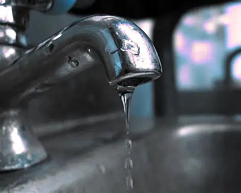 Жителям проспекта в Николаеве отключили воду до вечера Жителям проспекта в Николаеве отключили воду до вечера
