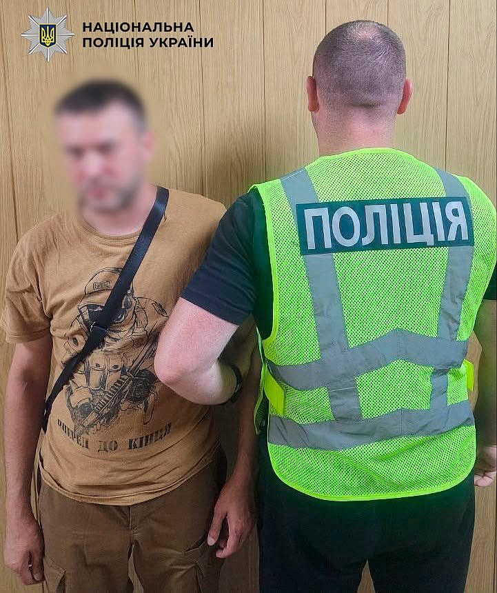 В столичном супермаркете пьяный мужчина устроил стрельбу, - полиция В столичном супермаркете пьяный мужчина устроил стрельбу, - полиция