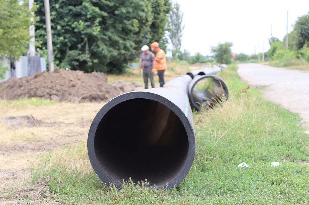 Новий водопровід для Первомайська: роботи йдуть одразу на кількох ділянках (фото) Новий водопровід для Первомайська: роботи йдуть одразу на кількох ділянках (фото)