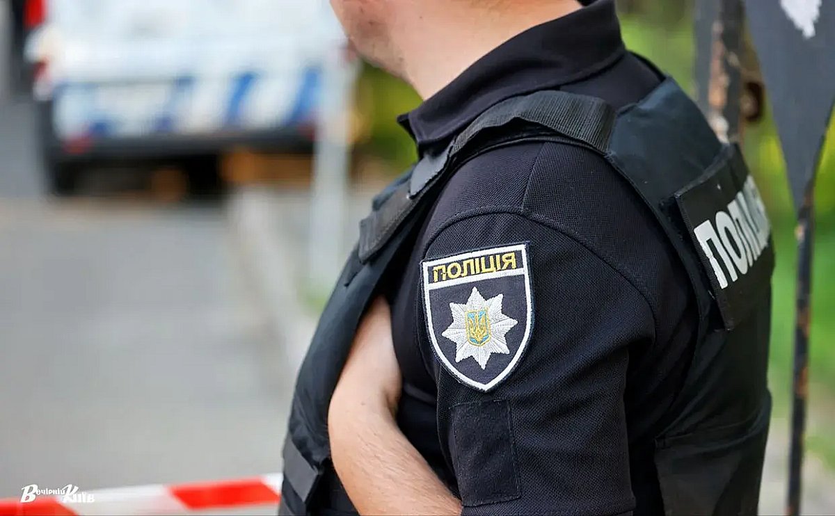 Чоловік із ножем напав на співробітника ТЦК та поліцейського: у відповідь по ньому відкрили вогонь Чоловік із ножем напав на співробітника ТЦК та поліцейського: у відповідь по ньому відкрили вогонь