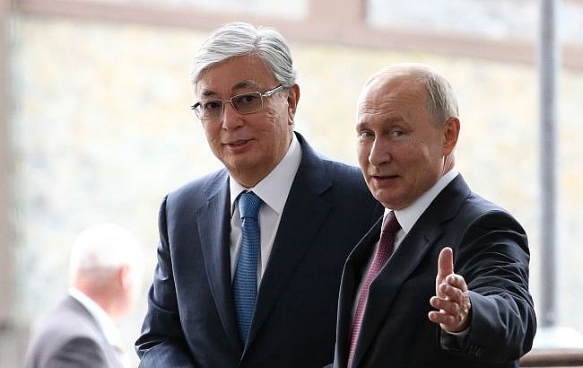 Президент Казахстана предложил Путину «заморозить» войну и вернуться к переговорам в Стамбуле Президент Казахстана предложил Путину «заморозить» войну и вернуться к переговорам в Стамбуле
