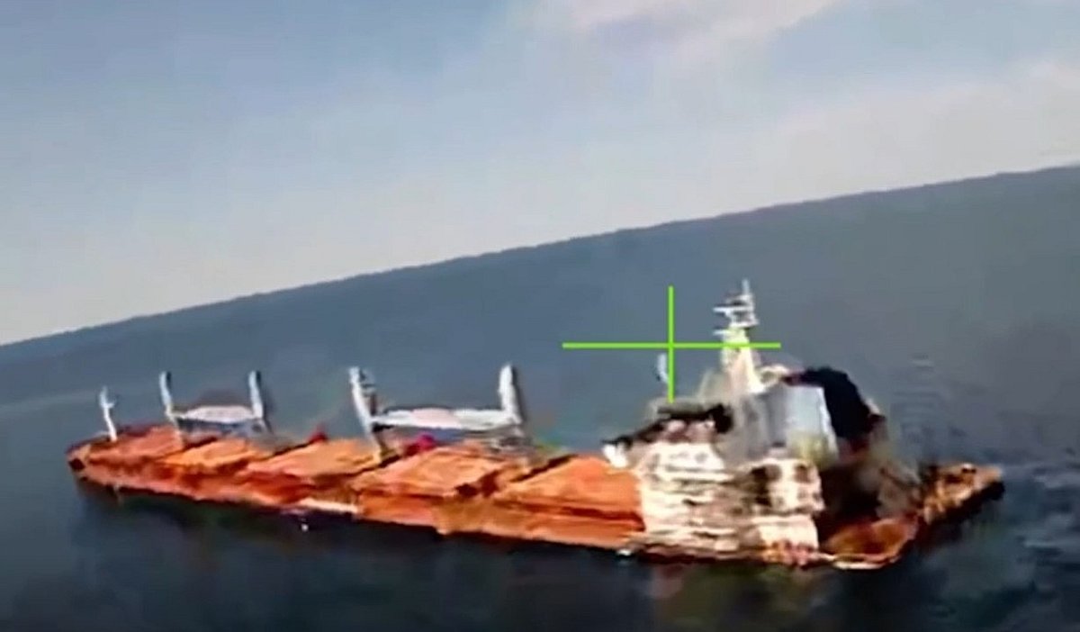 У морі під Одесою атаковано цивільне судно під прапором Палау: триває рятувальна операція У морі під Одесою атаковано цивільне судно під прапором Палау: триває рятувальна операція