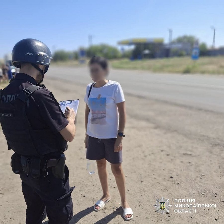 Удар по АЗС под Николаевом: в полиции показали фото последствий Удар по АЗС под Николаевом: в полиции показали фото последствий