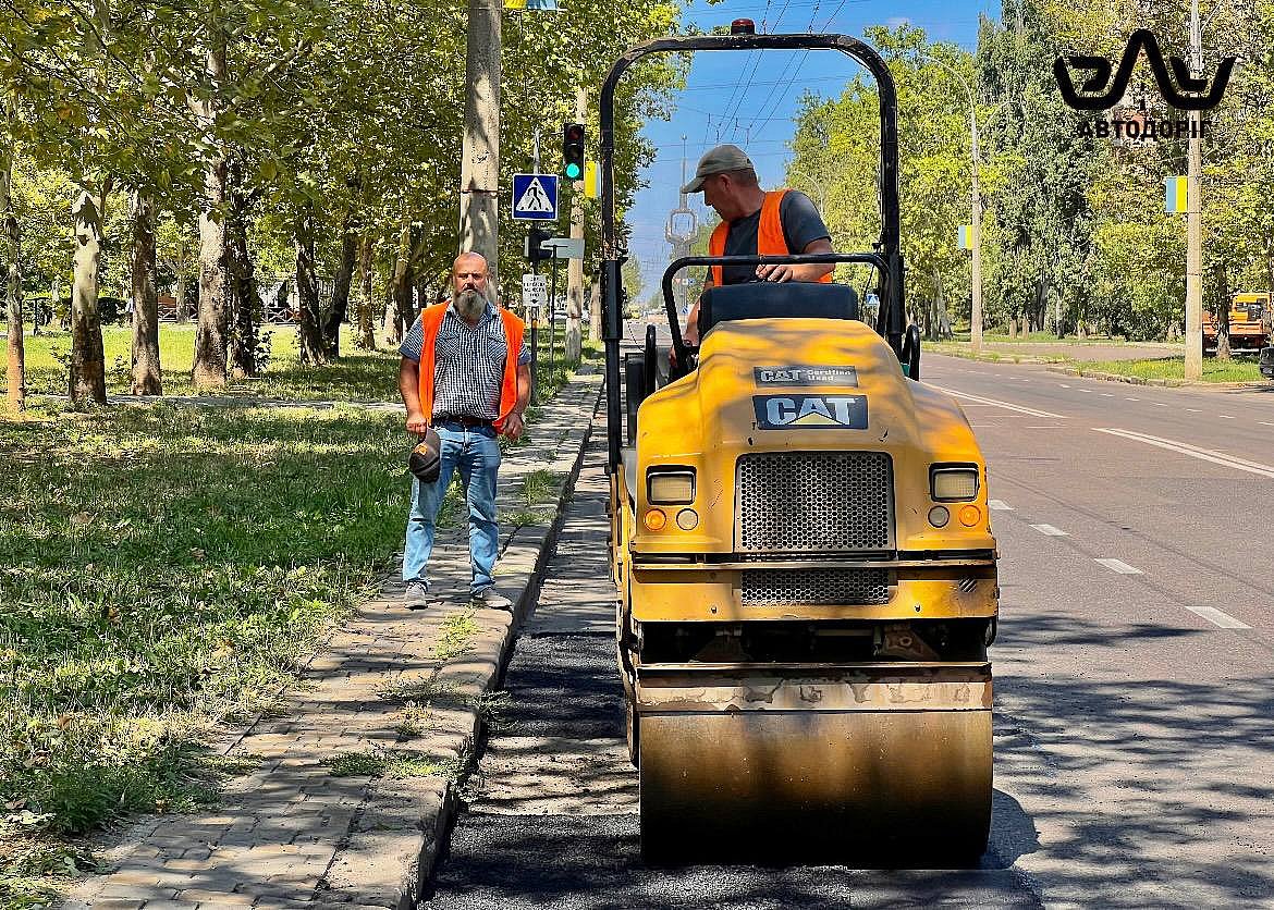 В Николаеве завершили ликвидацию аварийной ямочности на проспекте Мира В Николаеве завершили ликвидацию аварийной ямочности на проспекте Мира