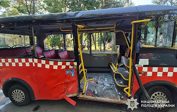 В Харькове ДТП с автобусом: пострадали девять человек В Харькове ДТП с автобусом: пострадали девять человек