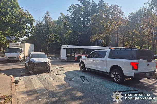 В Харькове ДТП с автобусом: пострадали девять человек В Харькове ДТП с автобусом: пострадали девять человек