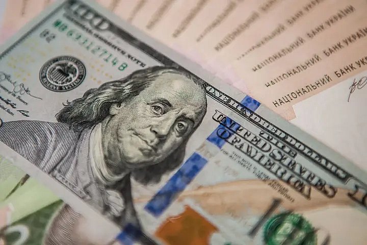 НБУ может значительно увеличить валютные лимиты для украинцев, – СМИ НБУ может значительно увеличить валютные лимиты для украинцев, – СМИ