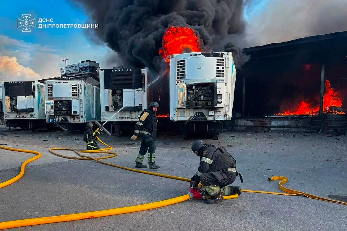 Удар по Днепропетровской области: погиб мужчина, пятеро пострадавших Удар по Днепропетровской области: погиб мужчина, пятеро пострадавших