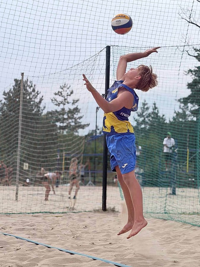 Николаевские волейболисты завоевали серебро и бронзу на чемпионате Украины Николаевские волейболисты завоевали серебро и бронзу на чемпионате Украины