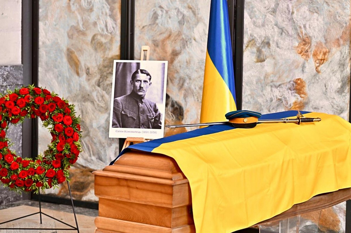 Останки первого главы ОУН Евгения Коновальца вернут в Украину Останки первого главы ОУН Евгения Коновальца вернут в Украину