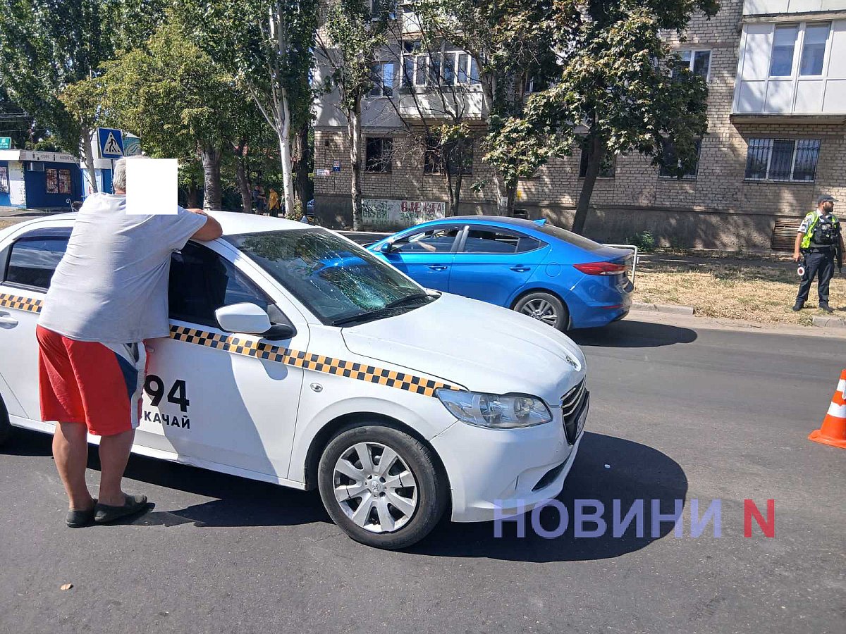 В Николаеве такси сбило женщину: пострадавшую госпитализировали В Николаеве такси сбило женщину: пострадавшую госпитализировали