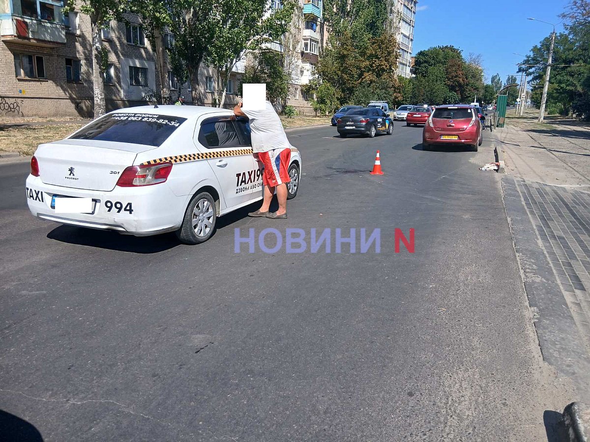 В Николаеве такси сбило женщину: пострадавшую госпитализировали В Николаеве такси сбило женщину: пострадавшую госпитализировали