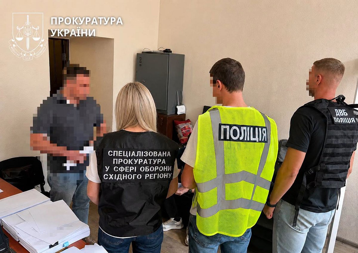 У Харкові екс-главу районного ТЦК упіймали на фіктивній мобілізації У Харкові екс-главу районного ТЦК упіймали на фіктивній мобілізації