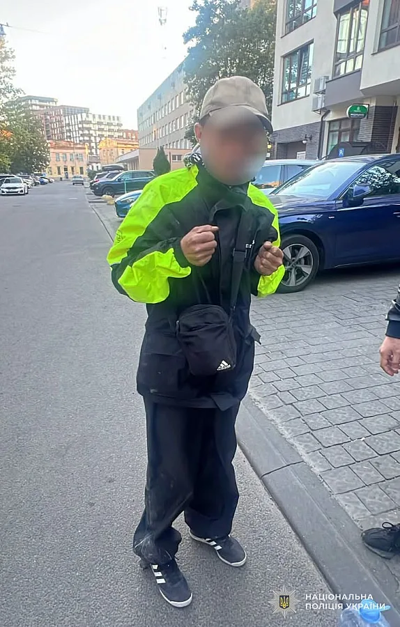Во Львове мужчина поджег генератор на территории больницы (фото) Во Львове мужчина поджег генератор на территории больницы (фото)