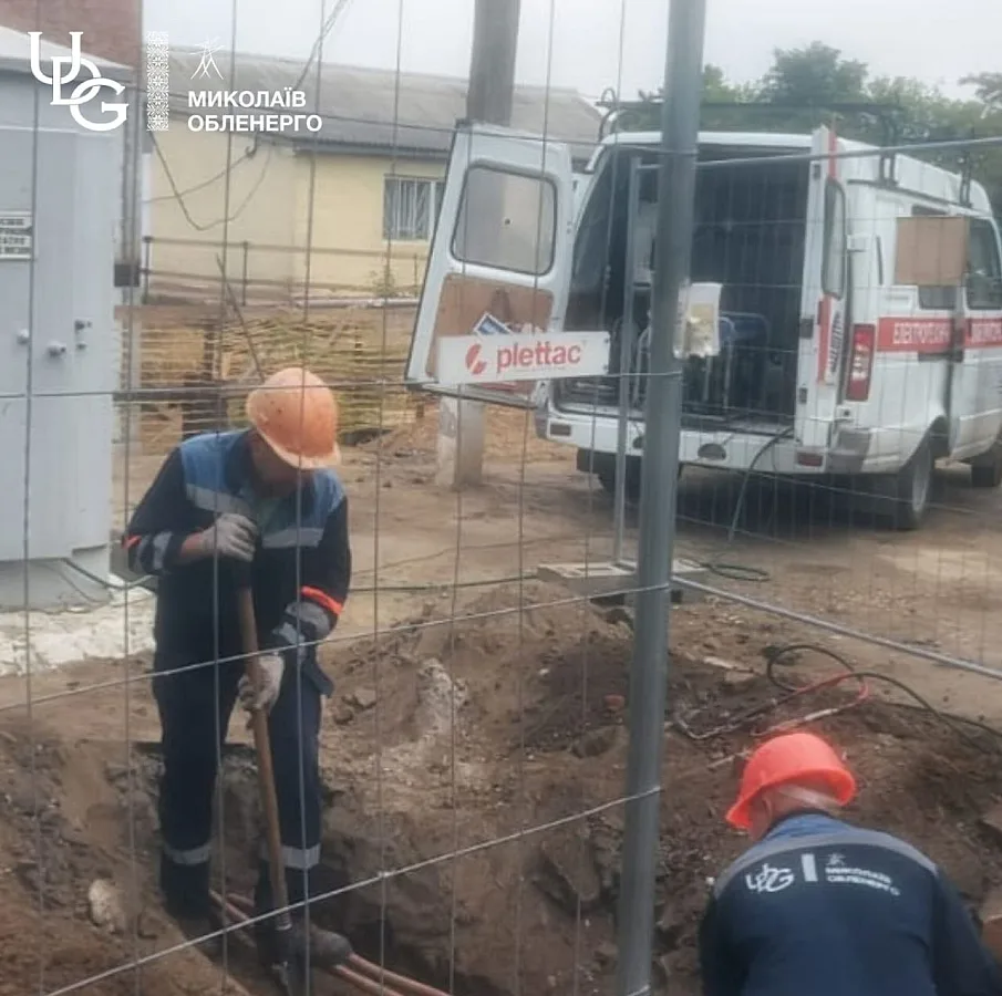 В Николаеве горе-копатели повредили кабель и оставили школу без света В Николаеве горе-копатели повредили кабель и оставили школу без света