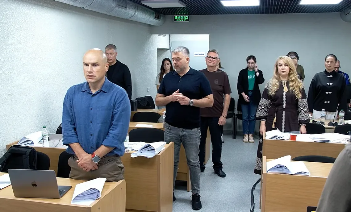 В Николаеве проходит сессия горсовета (трансляция) В Николаеве проходит сессия горсовета (трансляция)