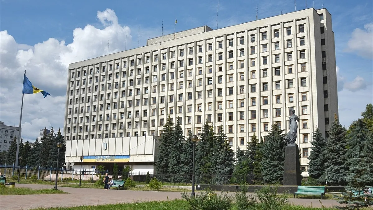 Фиктивные справки и деньги на личные нужды: депутаты Киевского облсовета подозреваются в махинациях с программой «Забота» Фиктивные справки и деньги на личные нужды: депутаты Киевского облсовета подозреваются в махинациях с программой «Забота»