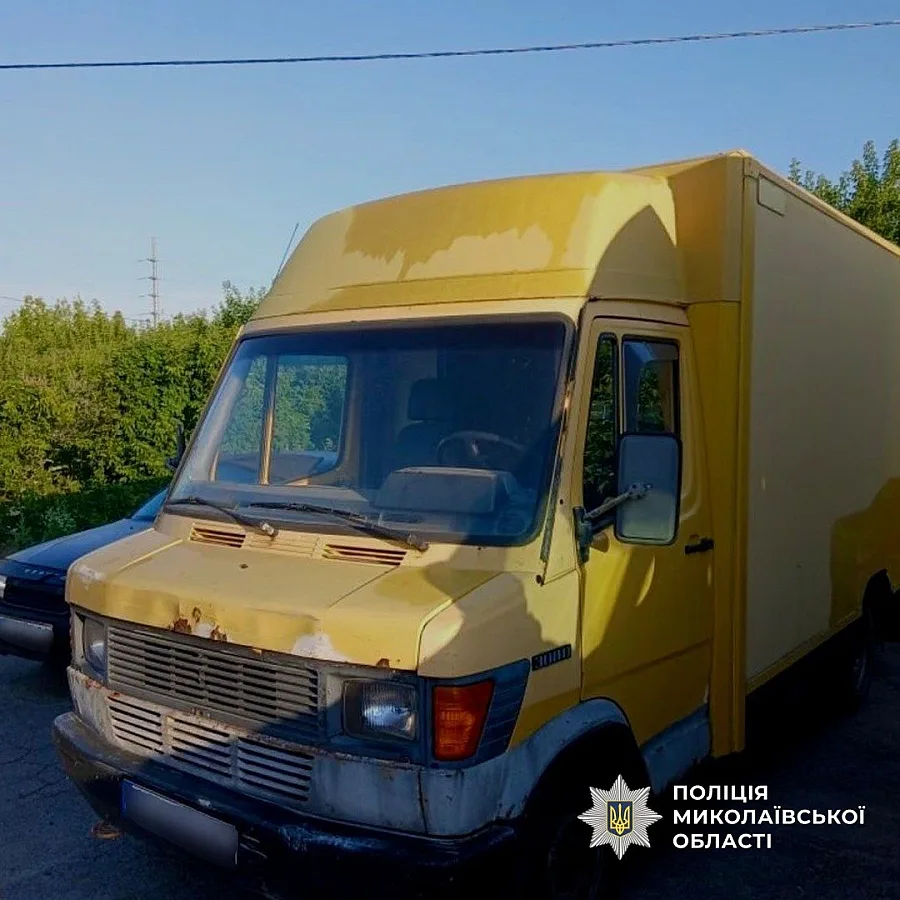 10 тысяч евро за тайник в авто: в Николаеве задержали организатора схемы вывоза военнообязанных 10 тысяч евро за тайник в авто: в Николаеве задержали организатора схемы вывоза военнообязанных