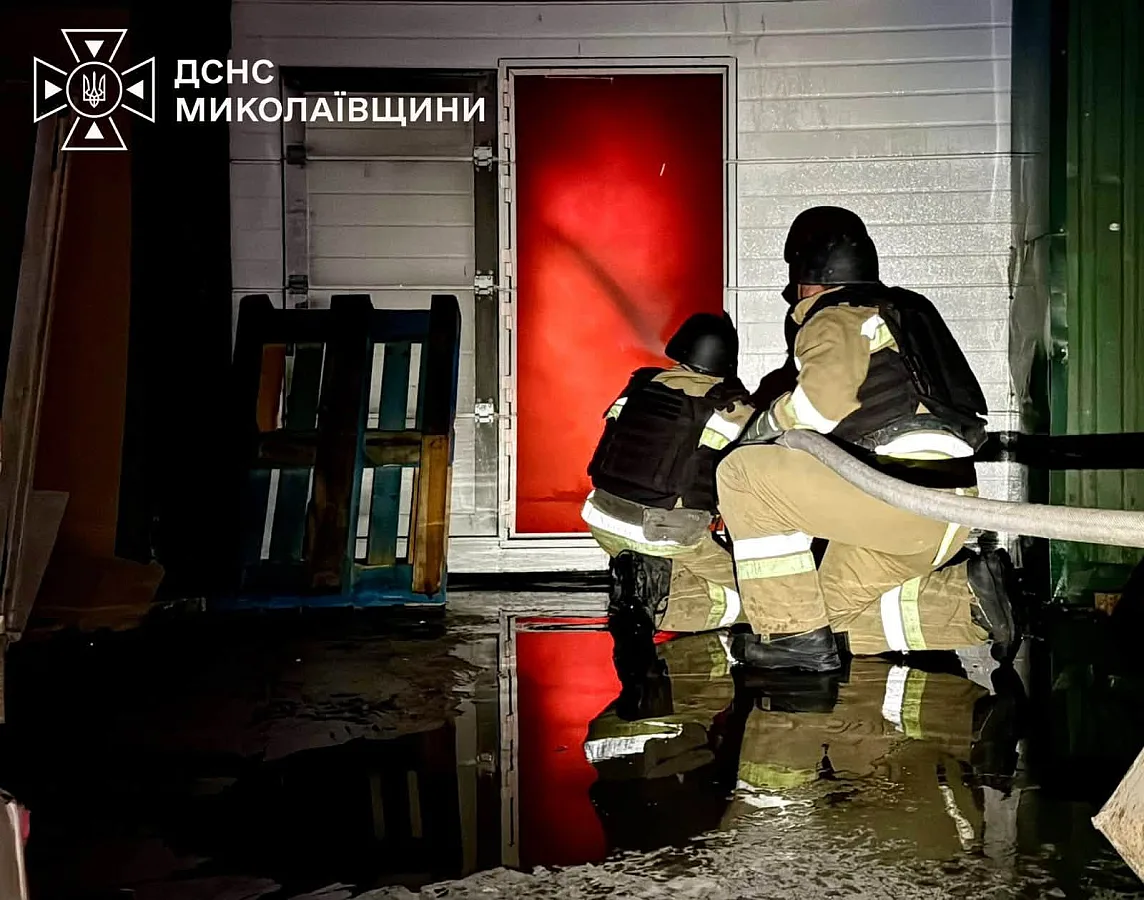 Появились фото последствий ударов по Николаеву и области Появились фото последствий ударов по Николаеву и области