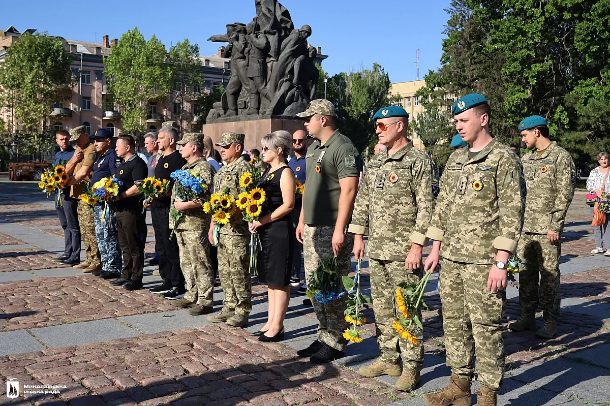 У Миколаєві вшанували память загиблих захисників України У Миколаєві вшанували пам\