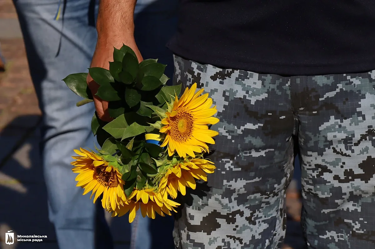 У Миколаєві вшанували память загиблих захисників України У Миколаєві вшанували пам\