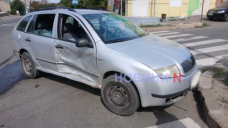 BMW и Skoda столкнулись в Николаеве BMW и Skoda столкнулись в Николаеве