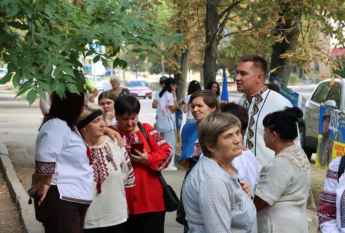 В Вознесенске устроили автопробег в поддержку военнопленных (фото) В Вознесенске устроили автопробег в поддержку военнопленных (фото)