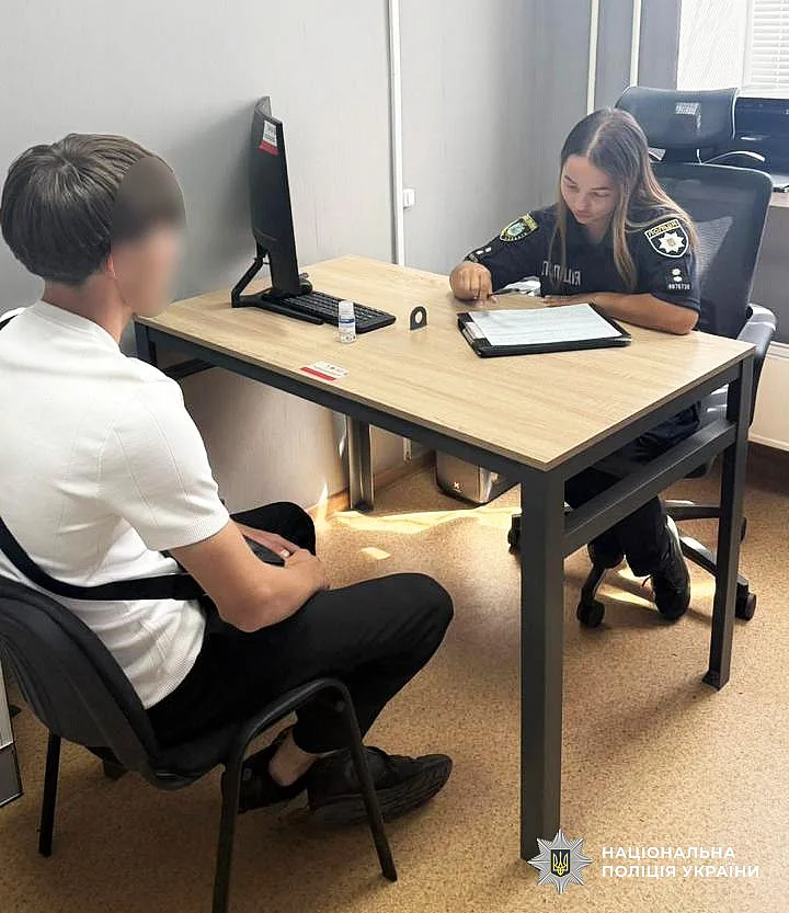 Двое 17-летних подростков устроили стрельбу во дворе в центре Николаева: в полиции рассказали подробности Двое 17-летних подростков устроили стрельбу во дворе в центре Николаева: в полиции рассказали подробности