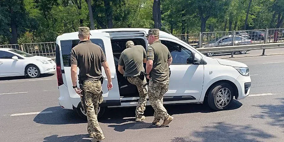 Батька п'ятьох дітей незаконно утримували у ТЦК Батька п'ятьох дітей незаконно утримували у ТЦК