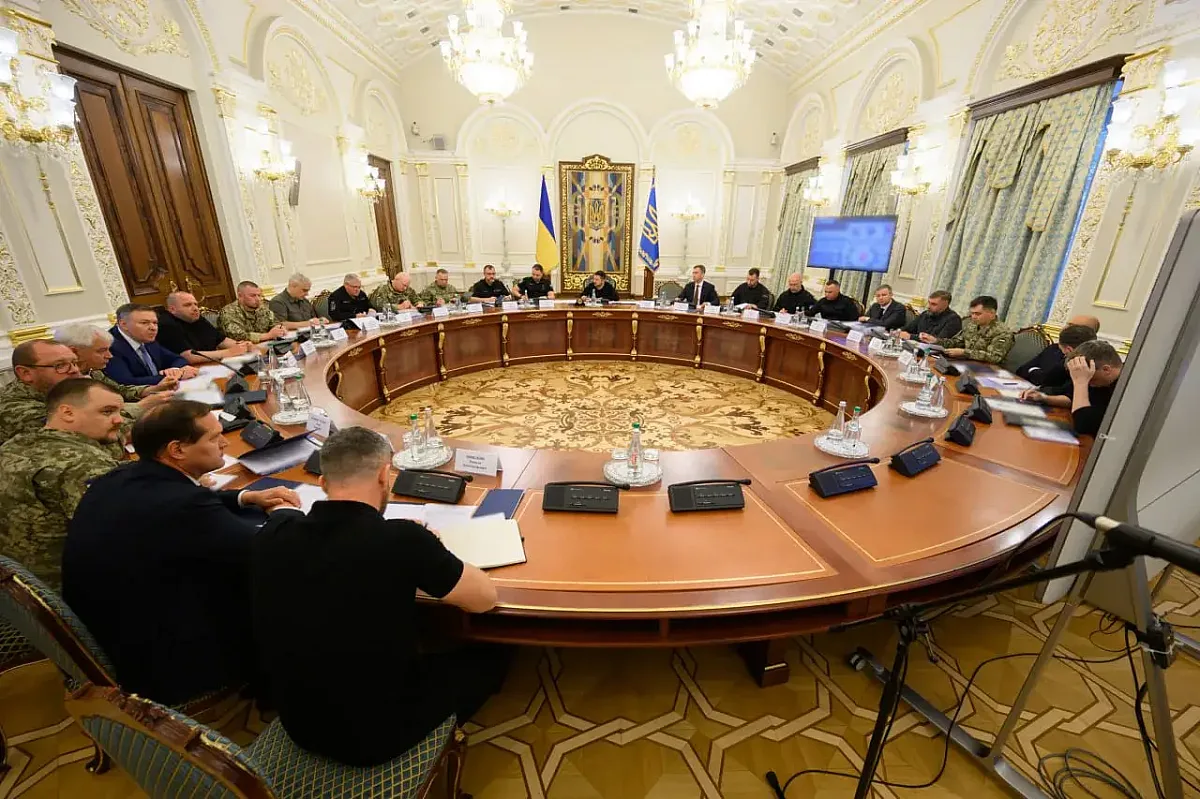 Зеленский потребовал ускорить производство перехватчиков против реактивных «шахедов» Зеленский потребовал ускорить производство перехватчиков против реактивных «шахедов»