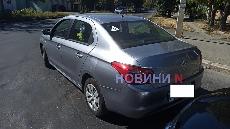 В Николаеве на перекрестке столкнулись Citroen и Hyundai: движение затруднено В Николаеве на перекрестке столкнулись Citroen и Hyundai: движение затруднено