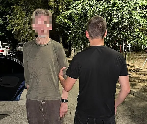 Продавал гранаты и боеприпасы: в Николаеве задержан 47-летний мужчина Продавал гранаты и боеприпасы: в Николаеве задержан 47-летний мужчина