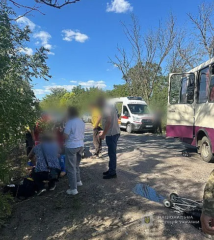 Два рейсовых автобуса столкнулись под Одессой: погибли две женщины, среди пострадавших пятеро детей (видео) Два рейсовых автобуса столкнулись под Одессой: погибли две женщины, среди пострадавших пятеро детей (видео)