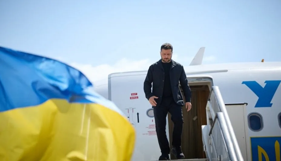 Зеленский прибыл в Канаду с трехдневным визитом: запланированы встречи в трех городах Зеленский прибыл в Канаду с трехдневным визитом: запланированы встречи в трех городах