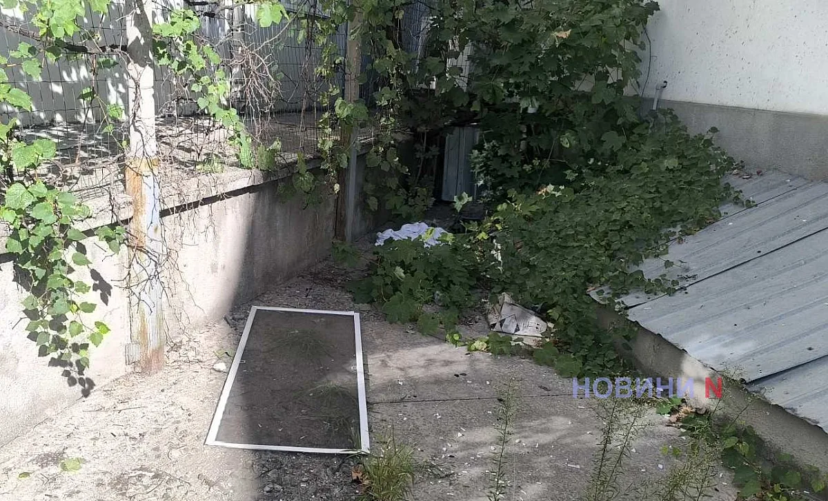 Зявилися перші фото наслідків нічної атаки на Миколаїв З\