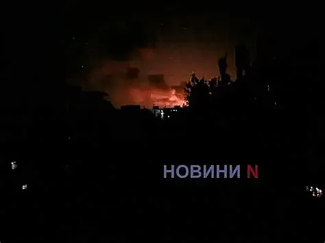 У Миколаєві пізно ввечері пролунав вибух: частина міста залишилася без світла У Миколаєві пізно ввечері пролунав вибух: частина міста залишилася без світла