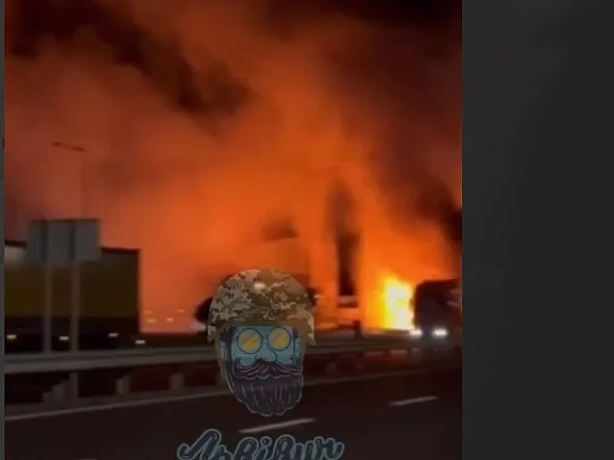 Пожар возле пункта «Ягодин»: в Украине сообщили об ударе дрона по АЗС у границы с Польшей Пожар возле пункта «Ягодин»: в Украине сообщили об ударе дрона по АЗС у границы с Польшей
