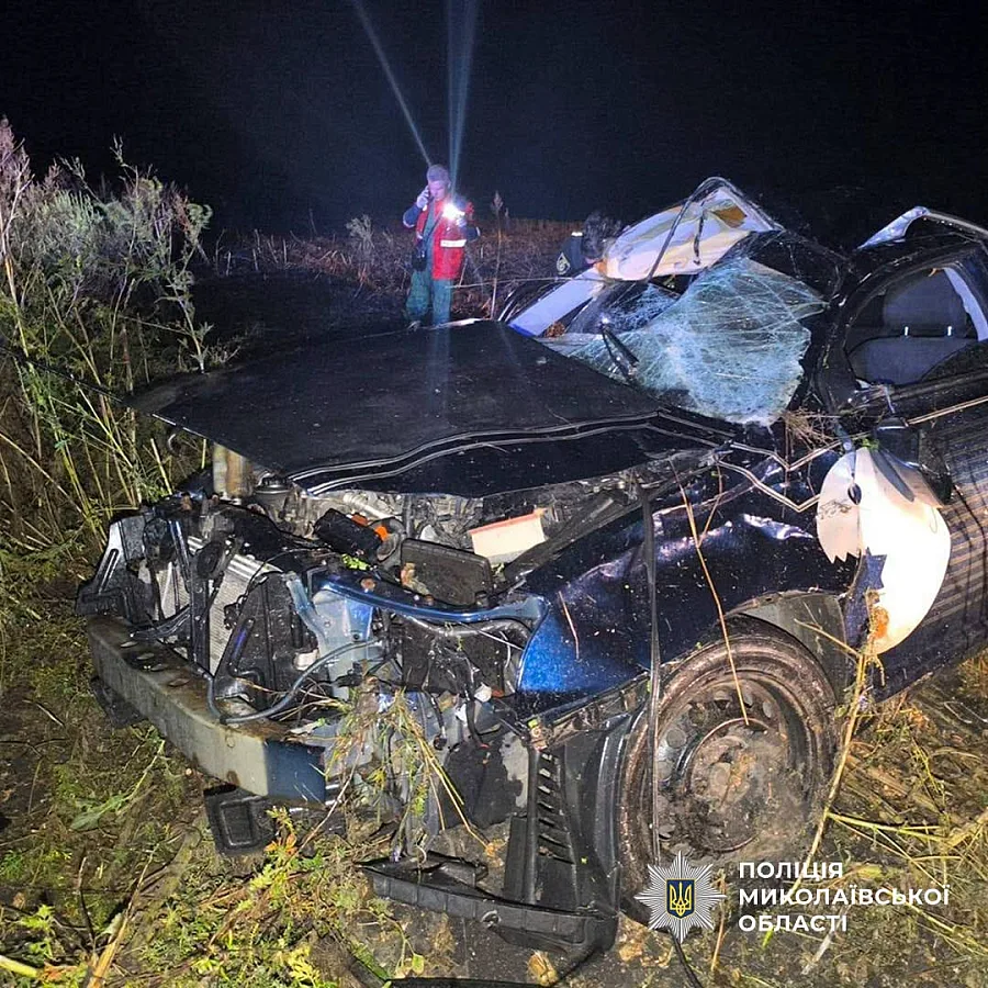 Пьяный водитель Toyota вылетел в кювет в Николаевской области: 15-летняя пассажирка госпитализирована Пьяный водитель Toyota вылетел в кювет в Николаевской области: 15-летняя пассажирка госпитализирована