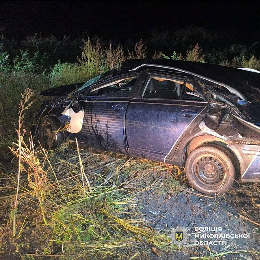 Пьяный водитель Toyota вылетел в кювет в Николаевской области: 15-летняя пассажирка госпитализирована Пьяный водитель Toyota вылетел в кювет в Николаевской области: 15-летняя пассажирка госпитализирована