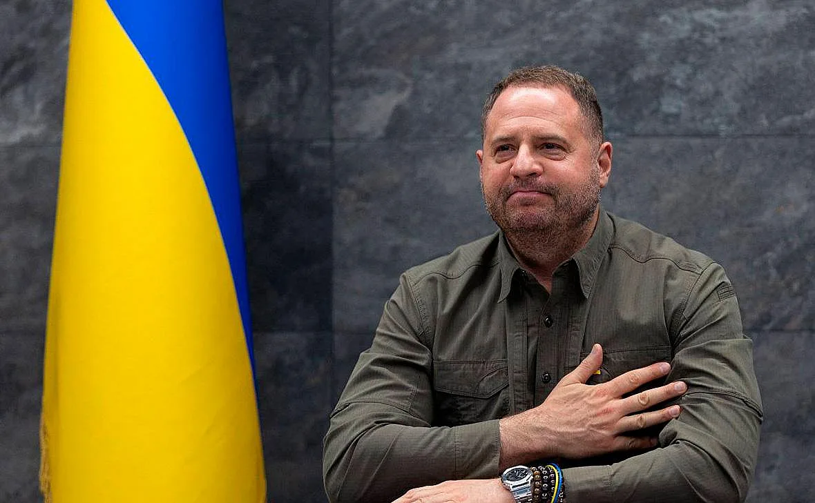 С Ермака сняли электронный браслет из-за «угрозы жизни» С Ермака сняли электронный браслет из-за «угрозы жизни»