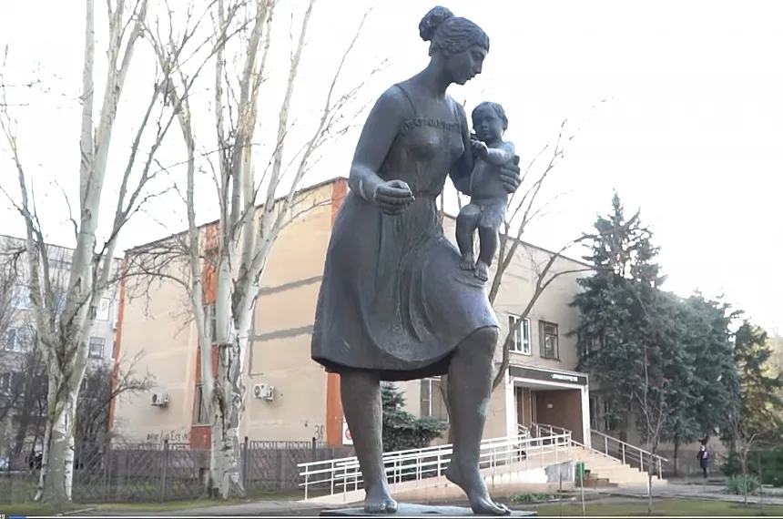 В Николаеве под стенами роддома продали ребенка: вынесен приговор В Николаеве под стенами роддома продали ребенка: вынесен приговор