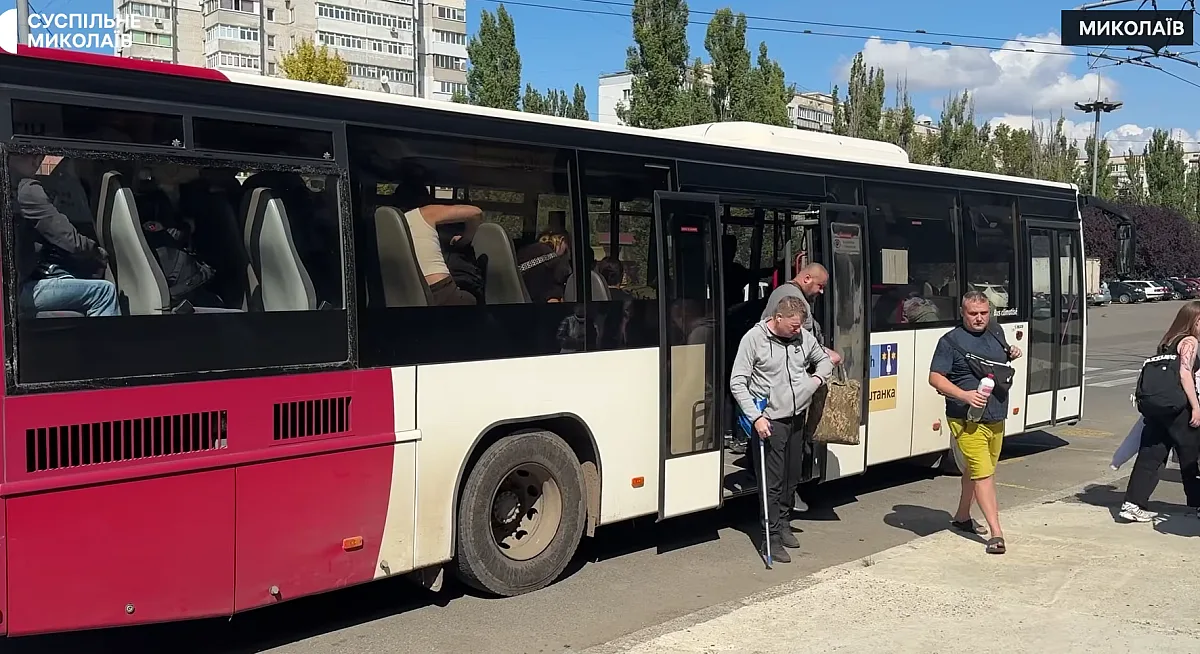 Пассажиры рассказали об атаке на поезд "Киев - Николаев" Пассажиры рассказали об атаке на поезд "Киев - Николаев"