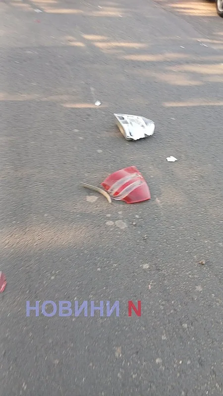 В Николаеве на оживленном перекрестке четвертое ДТП за день: в этот раз авария с фурой В Николаеве на оживленном перекрестке четвертое ДТП за день: в этот раз авария с фурой