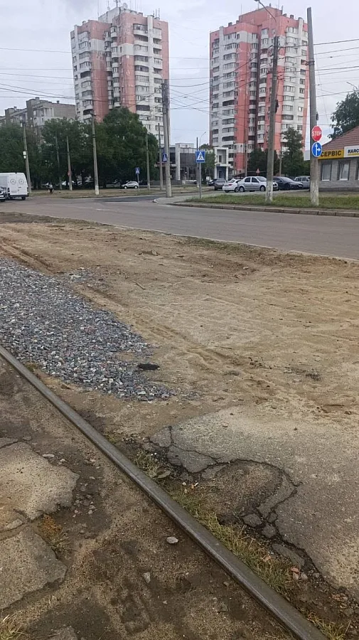 У Миколаєві після ремонту тепломережі у центрі міста не відновили асфальт У Миколаєві після ремонту тепломережі у центрі міста не відновили асфальт