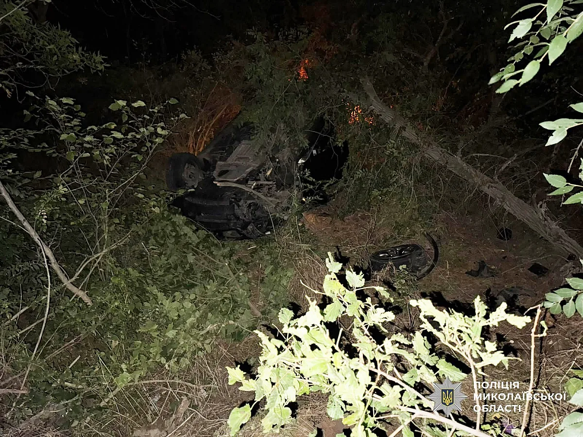 BMW X5 перевернулся возле железнодорожного переезда: под Николаевом погиб 36-летний водитель BMW X5 перевернулся возле железнодорожного переезда: под Николаевом погиб 36-летний водитель